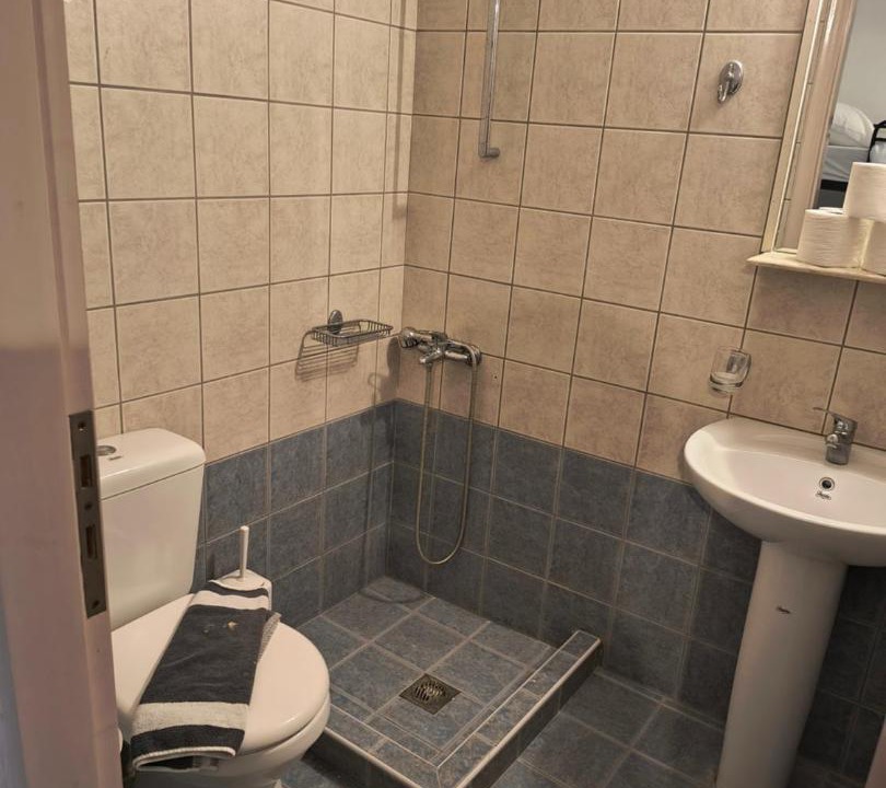 Photo of Bathroom in Lefktron