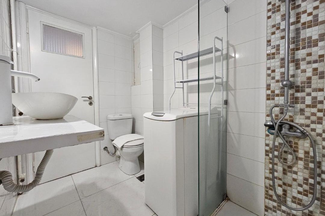 Photo of Bathroom in Ampelokipoi