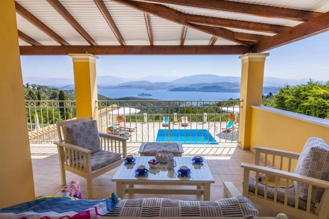 Photo of Patio Balcony in Petaleia