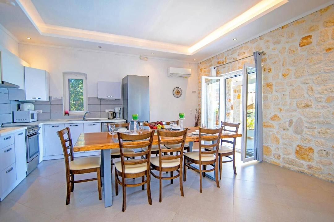 Photo of Kitchen in Petaleia