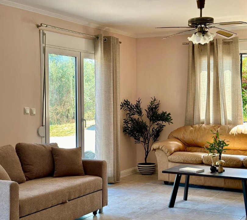 Photo of Livingroom in Pondi