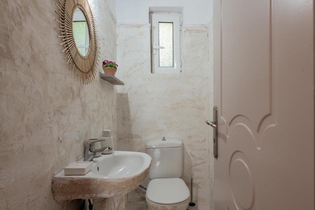 Photo of Bathroom in Xirokastello