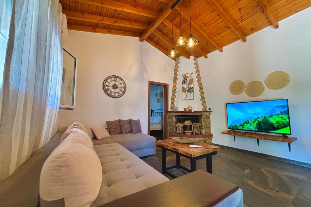Photo of Livingroom in Neos Marmaras