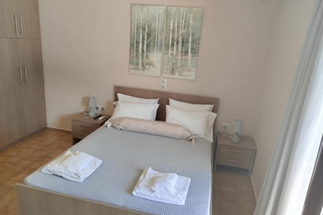 Photo of Bedroom in Skines