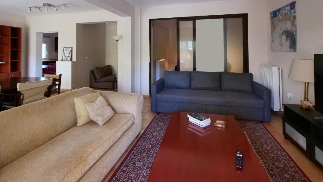Photo of Livingroom in Kropia