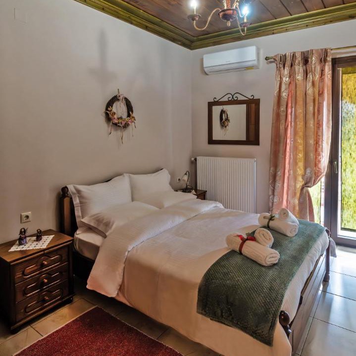 Photo of Bedroom in Karpenisi
