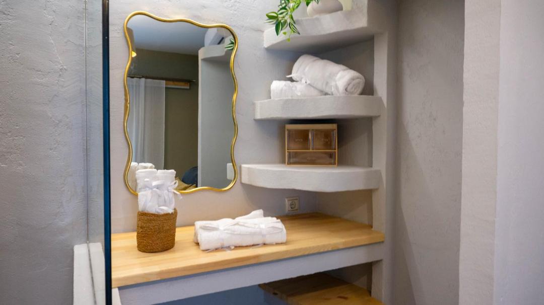 Photo of Bathroom in Kerameikos
