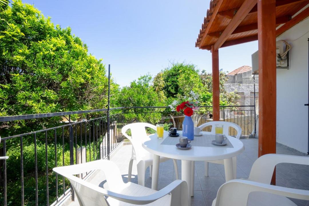 Photo of Patio Balcony in Galatas