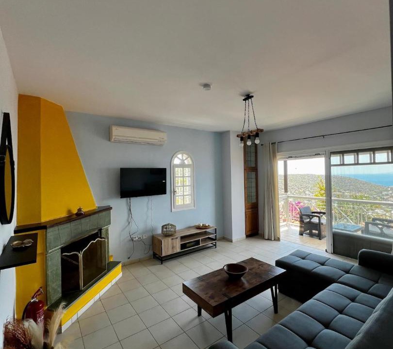 Photo of Livingroom in Saronida