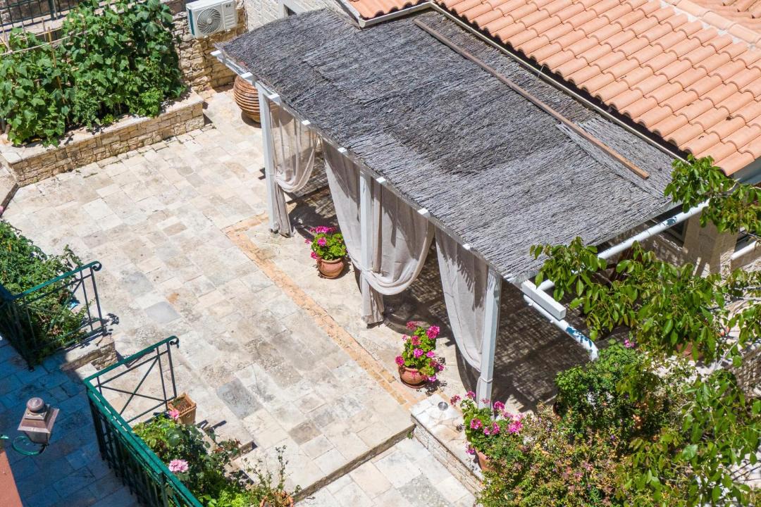 Photo of Patio Balcony in Makratika