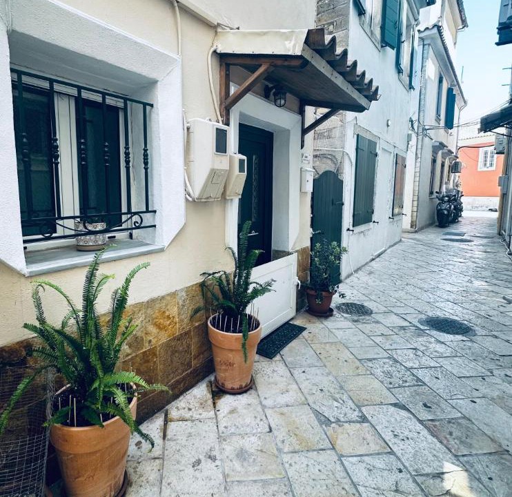 Photo of Others in Gaios