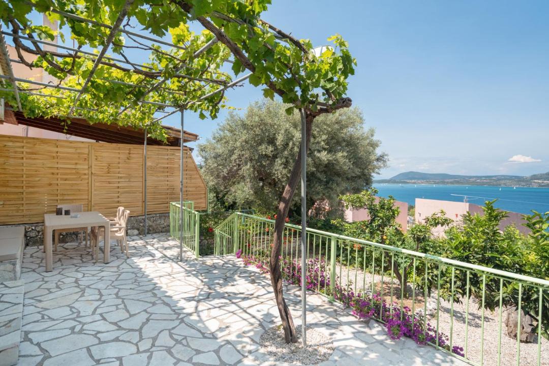 Photo of Patio Balcony in Nikiana