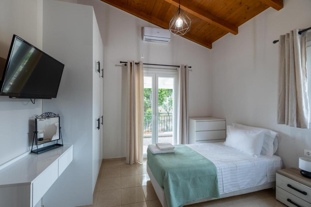 Photo of Bedroom in Acharavi