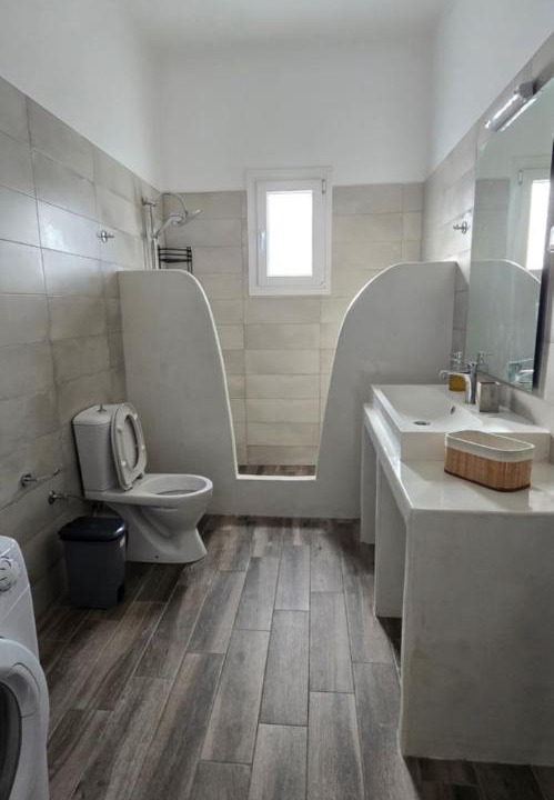 Photo of Bathroom in Vari