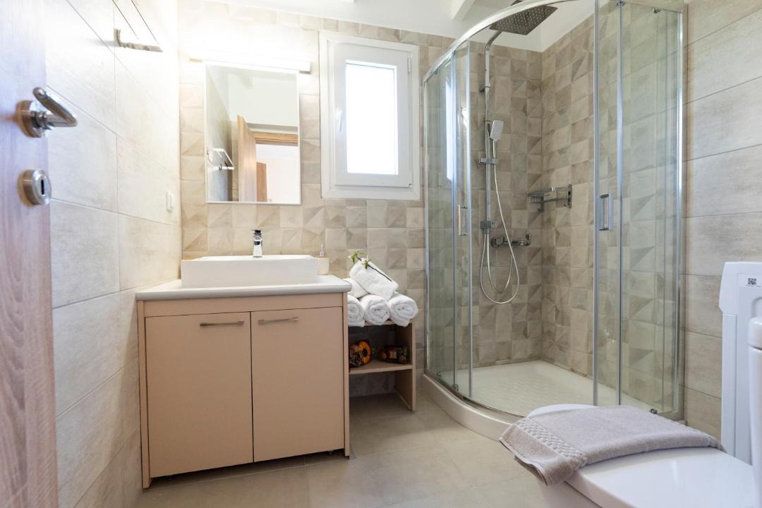 Photo of Bathroom in Marantochori