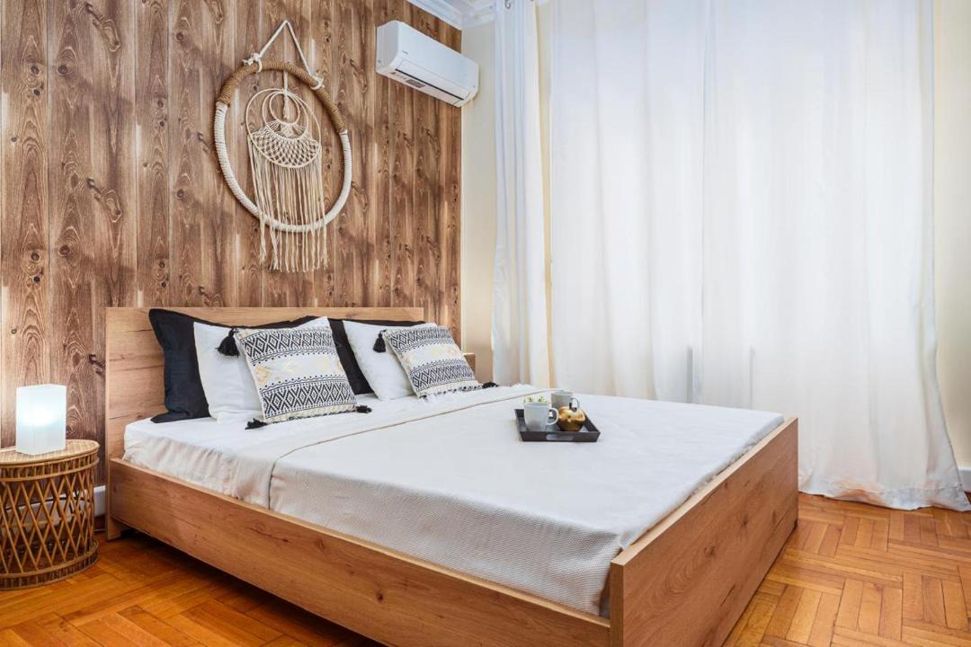Photo of Bedroom in Exarhia