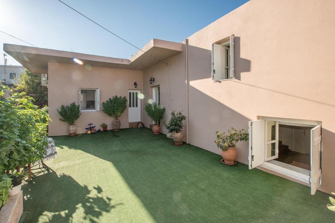 Photo of Patio Balcony in Drapanos