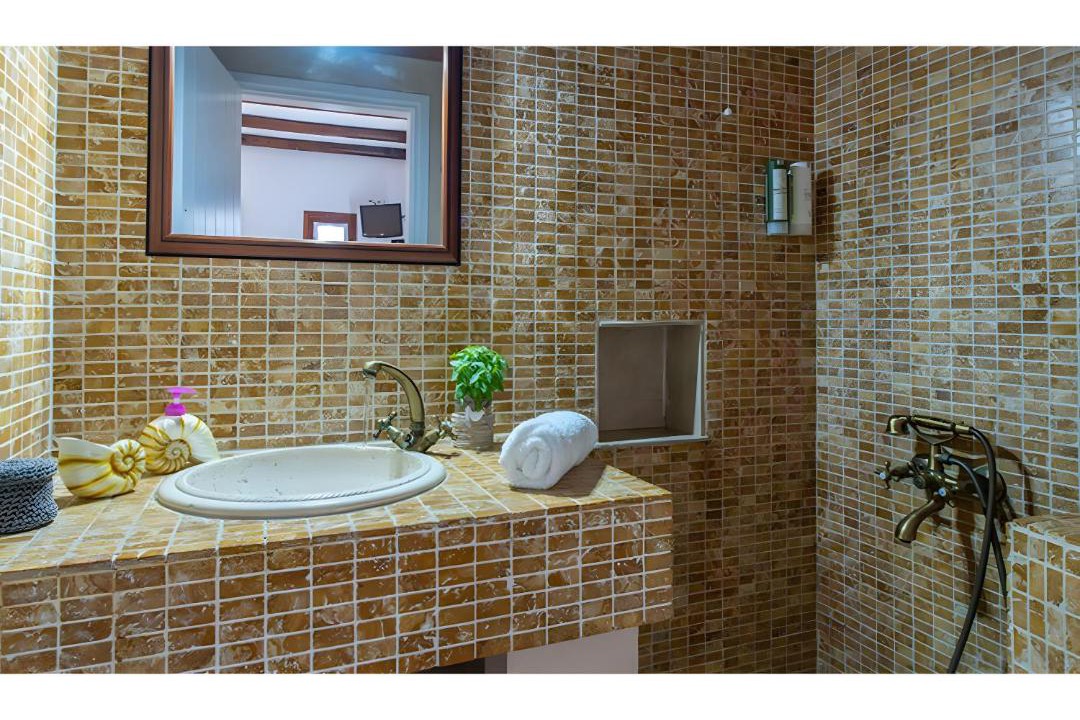 Photo of Bathroom in Pachena