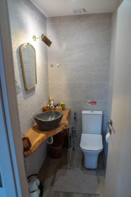 Photo of Bathroom in Almopia