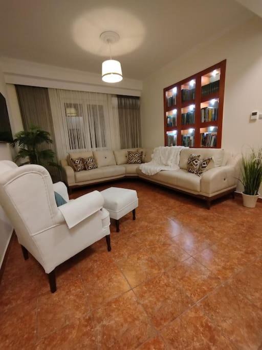 Photo of Livingroom in Drama