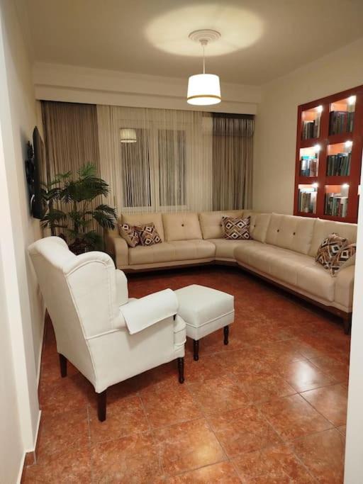 Photo of Livingroom in Drama