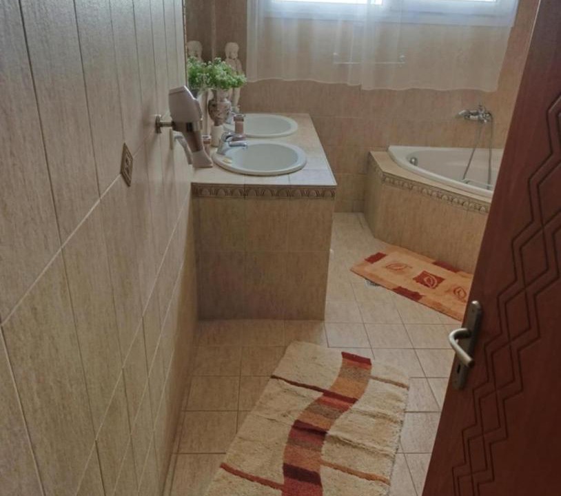 Photo of Bathroom in Krinidhes