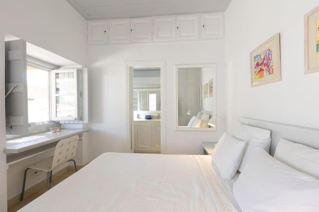 Photo of Bedroom in Hydra