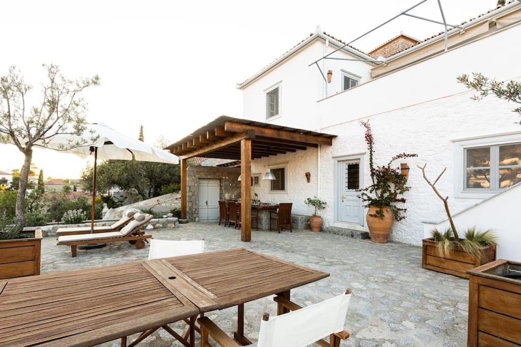 Photo of Patio Balcony in Hydra