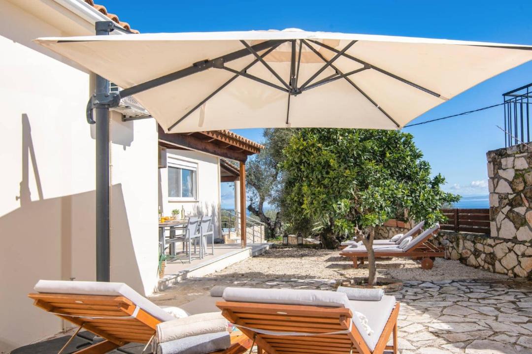Photo of Patio Balcony in Tragaki