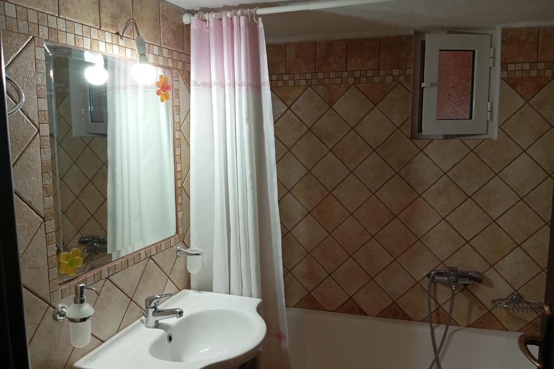 Photo of Bathroom in Kalambaka