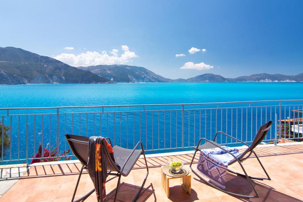 Photo of Patio Balcony in Frourion