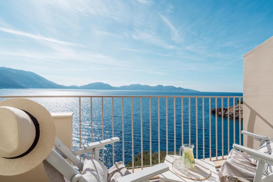 Photo of Patio Balcony in Frourion