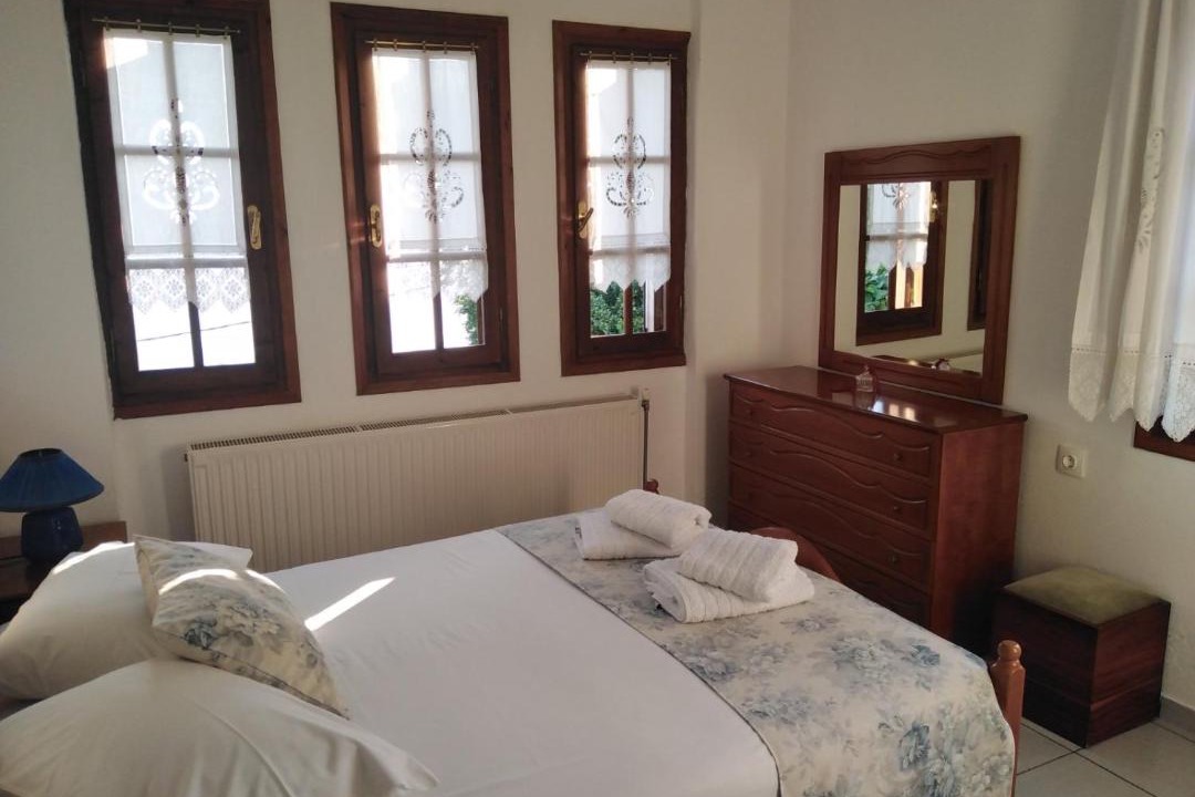 Photo of Bedroom in Mouresi