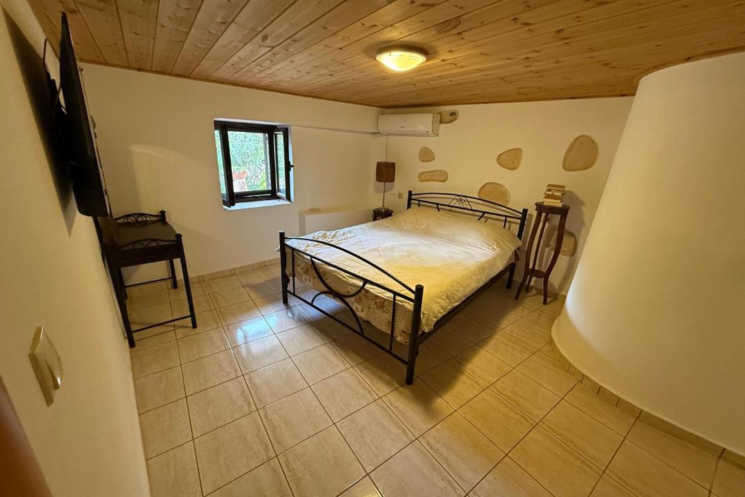 Photo of Bedroom in Sata