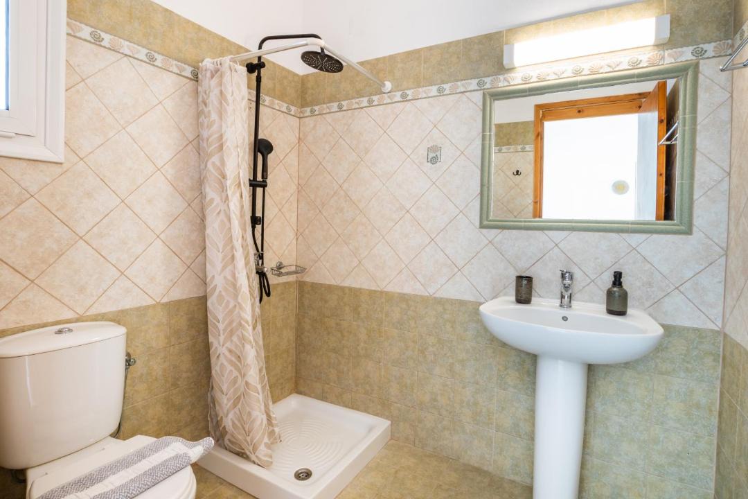 Photo of Bathroom in Lefkos