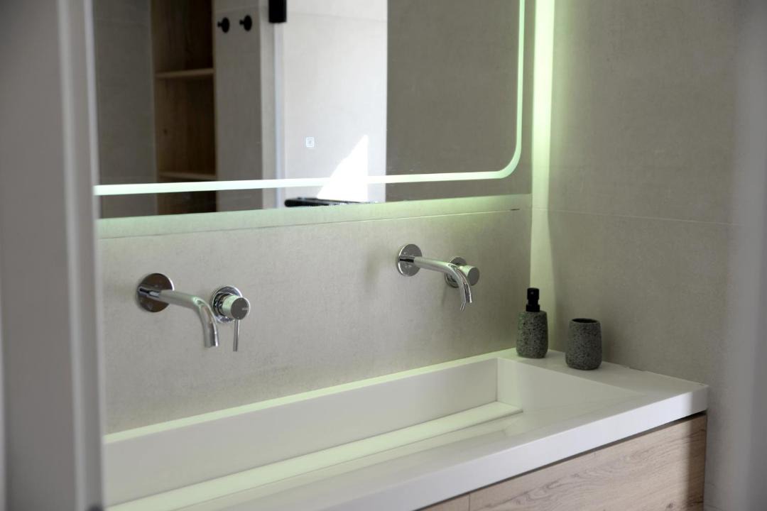 Photo of Bathroom in Alimos