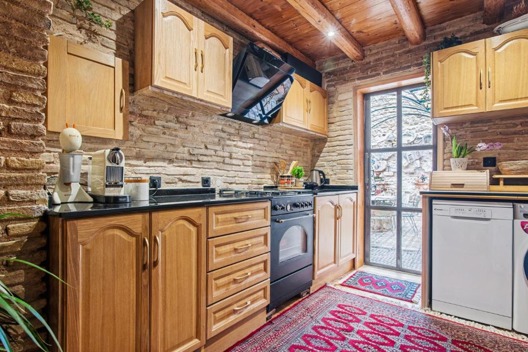 Photo of Kitchen in Kerameikos