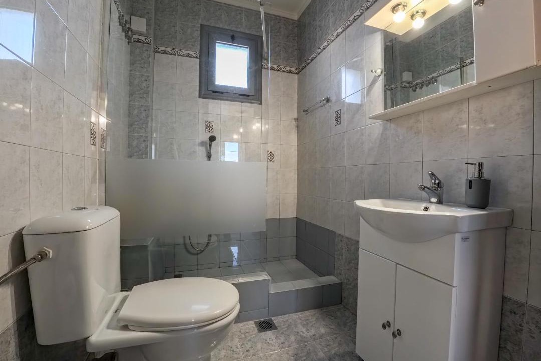 Photo of Bathroom in Alexandroupoli
