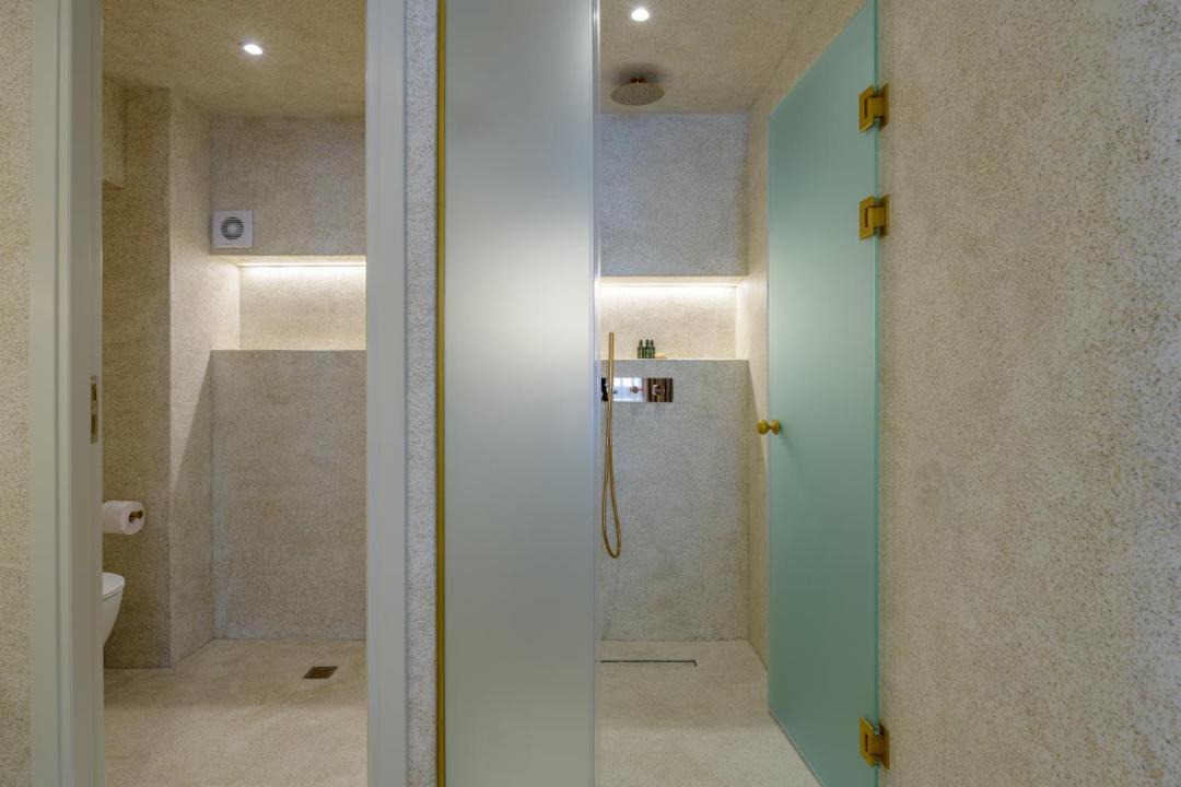 Photo of Bathroom in Plaka