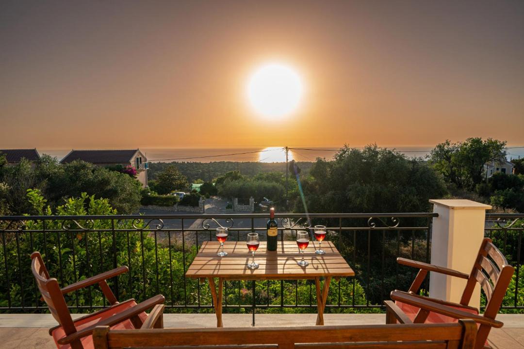 Photo of Patio Balcony in Antipata