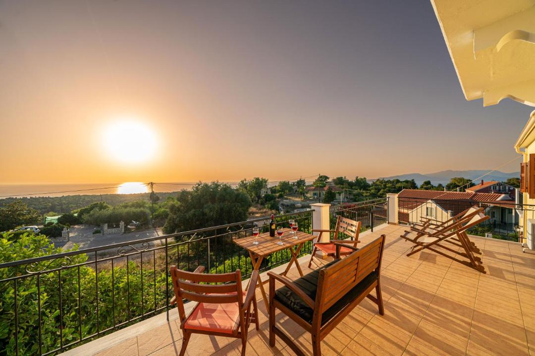 Photo of Patio Balcony in Antipata