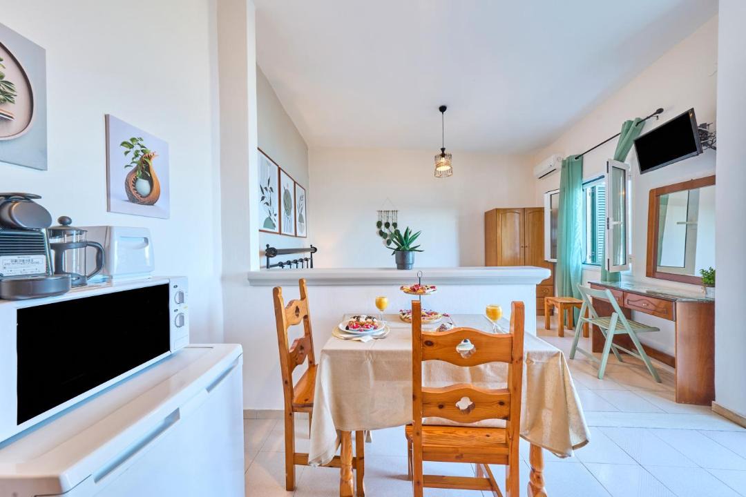 Photo of Kitchen in Katsimatika