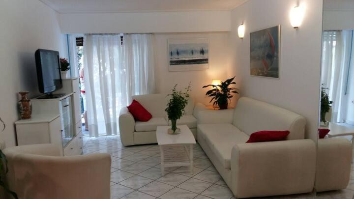 Photo of Livingroom in Alimos