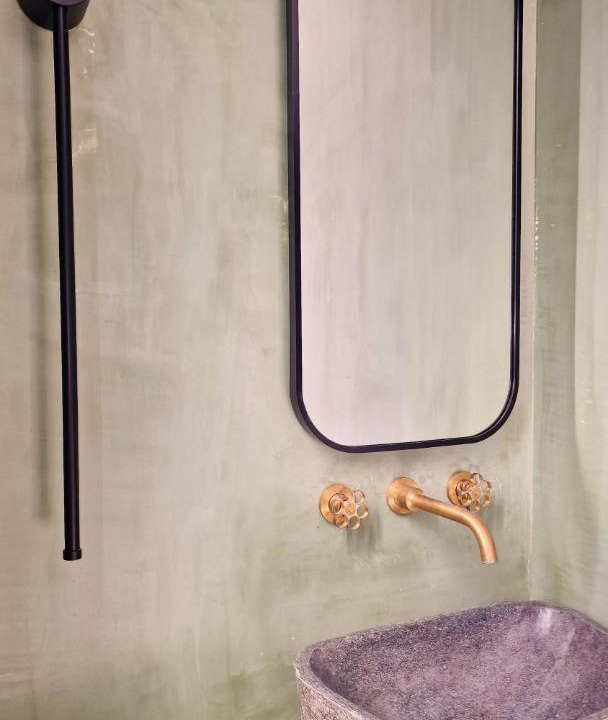 Photo of Bathroom in Petaleia