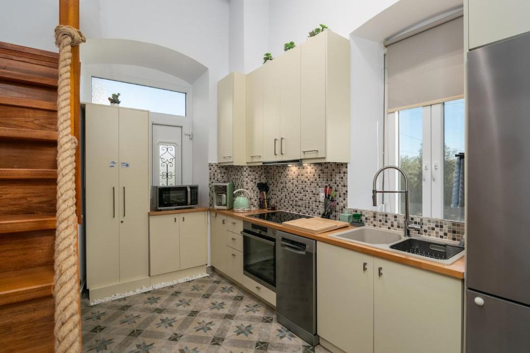 Photo of Kitchen in Adamas