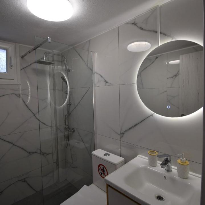Photo of Bathroom in Elia