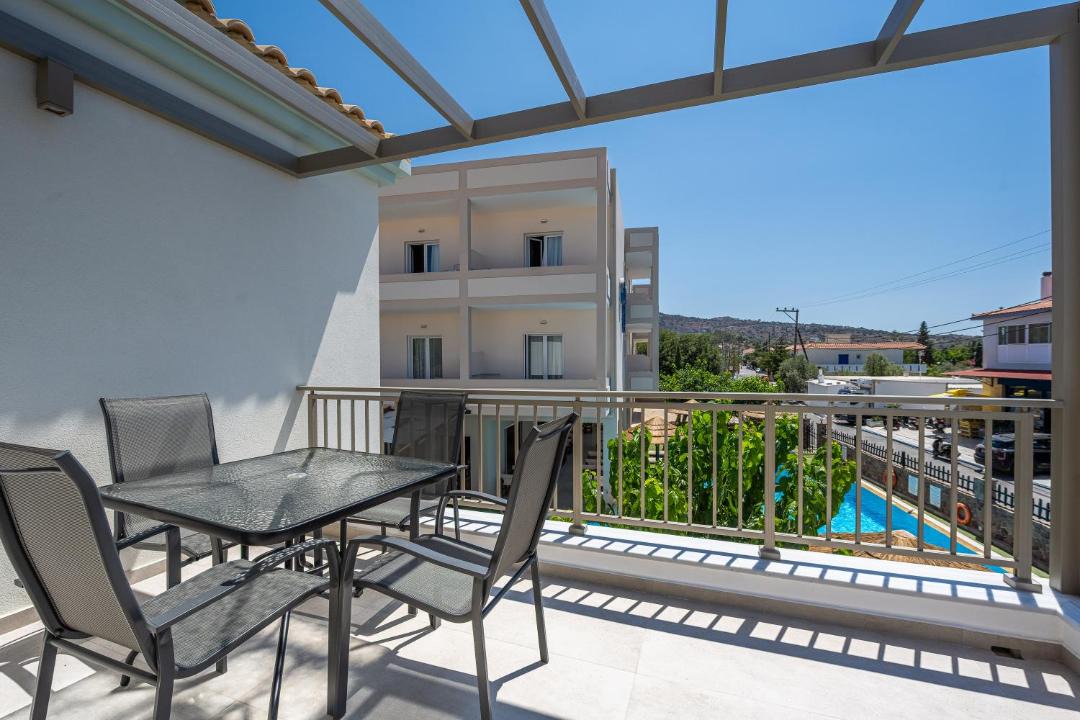 Photo of Patio Balcony in Perdhika