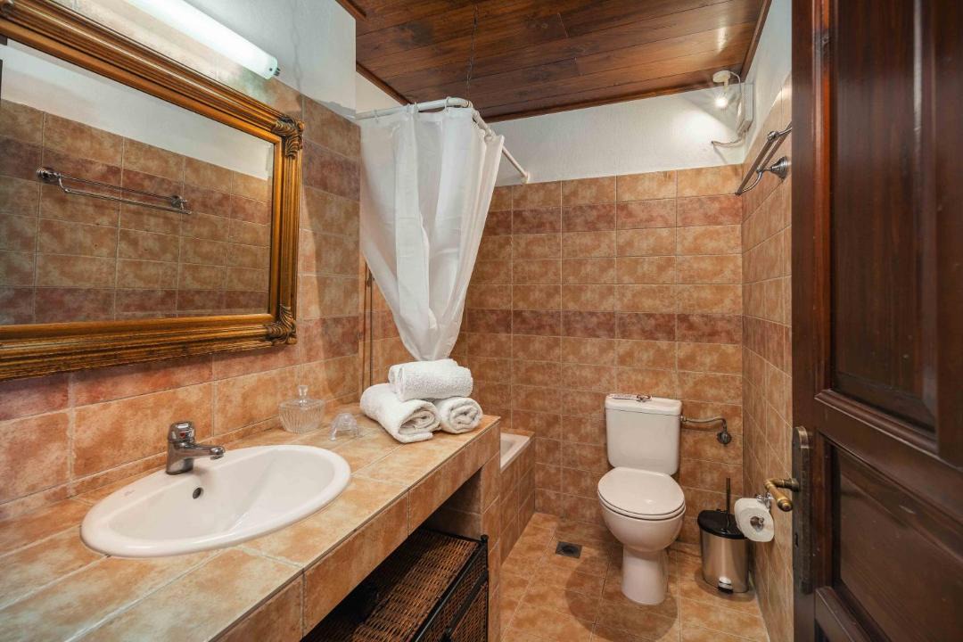 Photo of Bathroom in Astypalaia