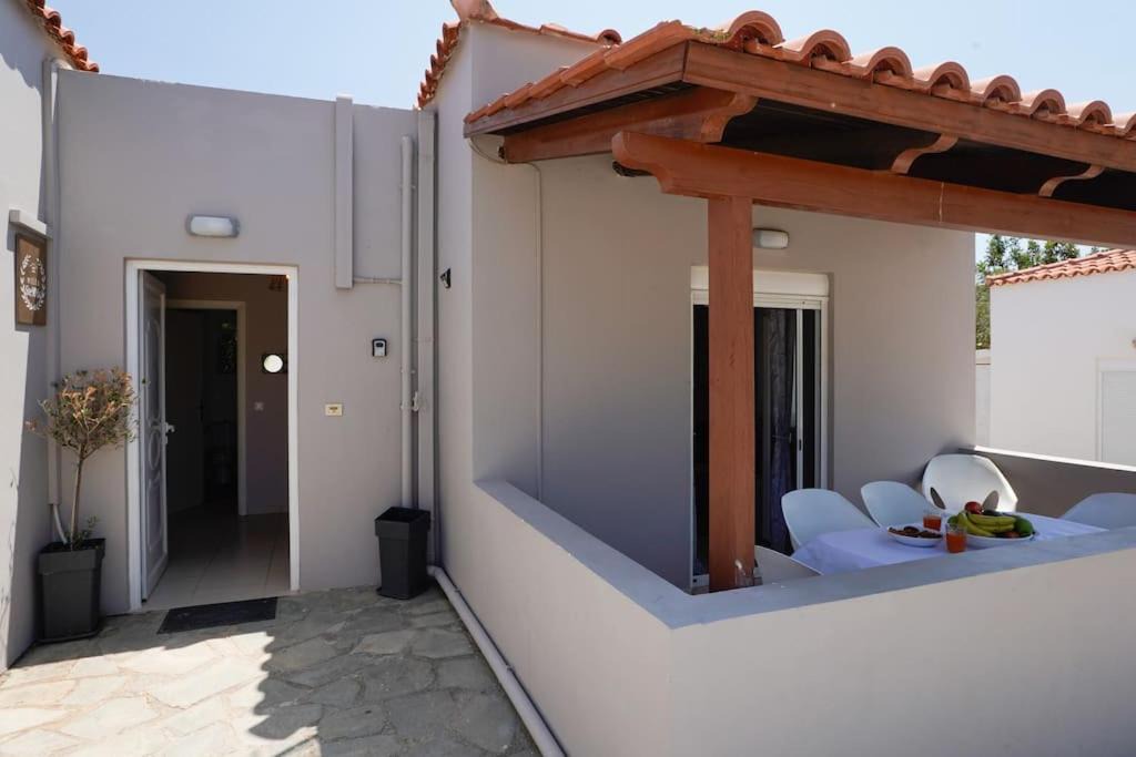 Photo of Patio Balcony in Chorafakia