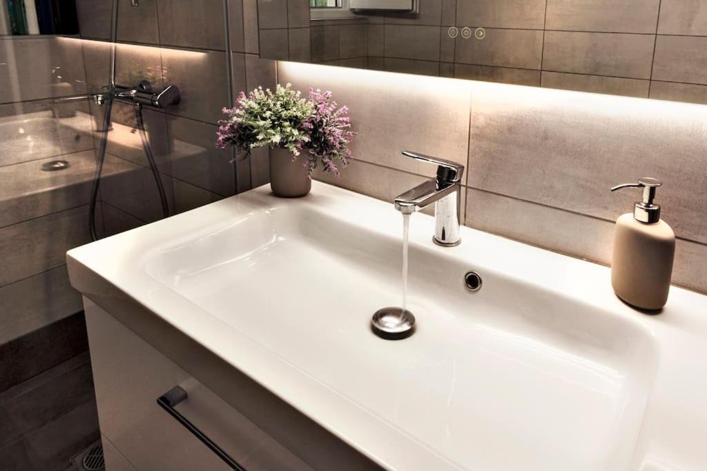 Photo of Bathroom in Saronida